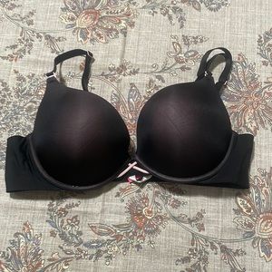 Bra with removable straps